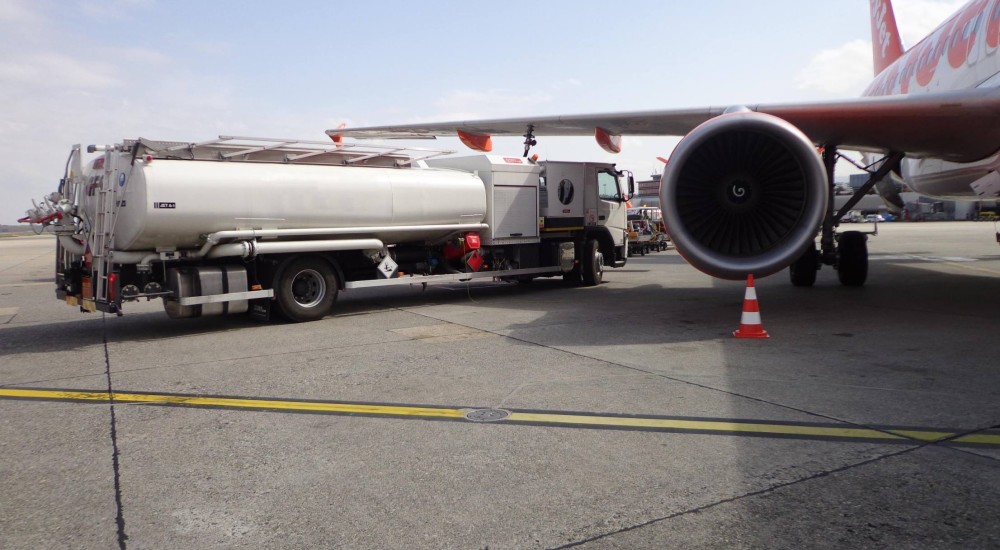 18 000L Aircraft Refueller